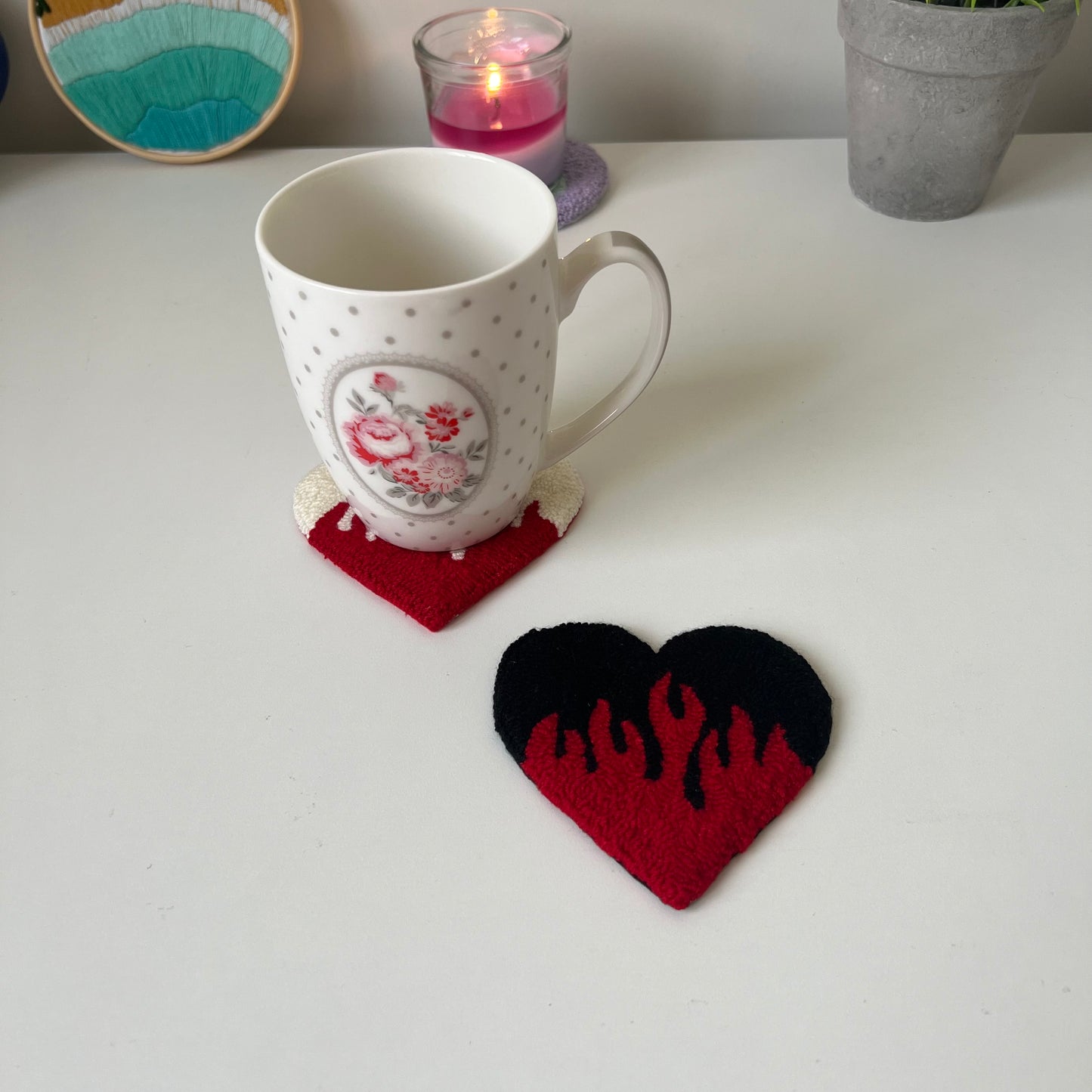 Flamin’ heart mug rugs