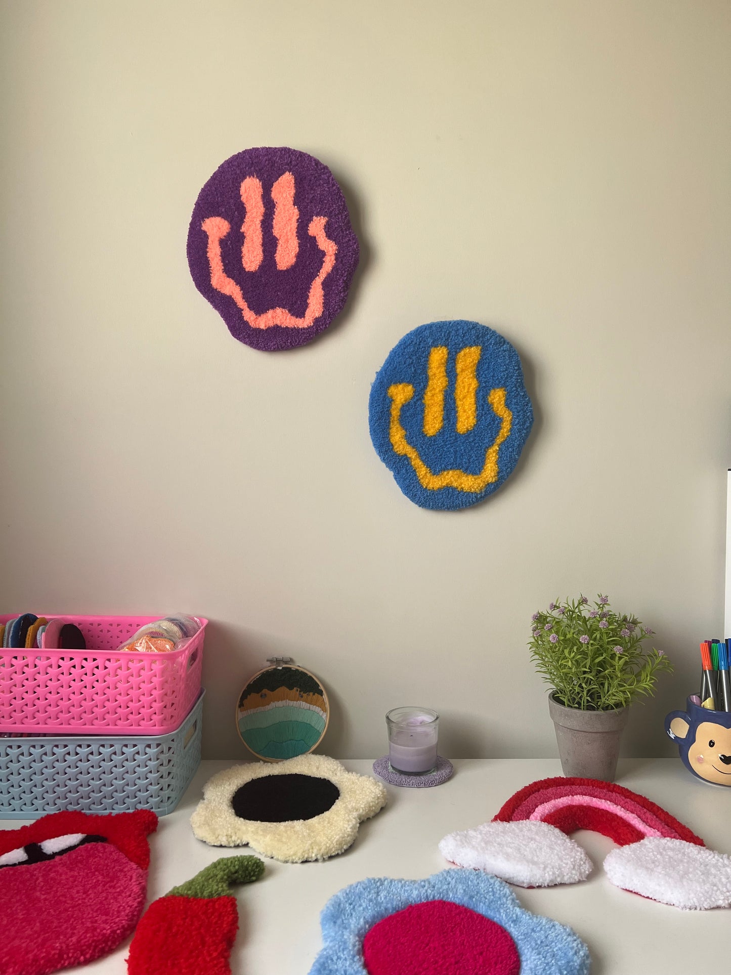 Smiley wall hanging rugs