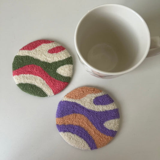 Abstract mug rugs