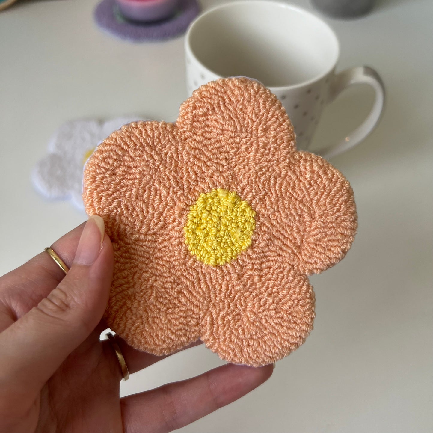 Daisy mug rugs