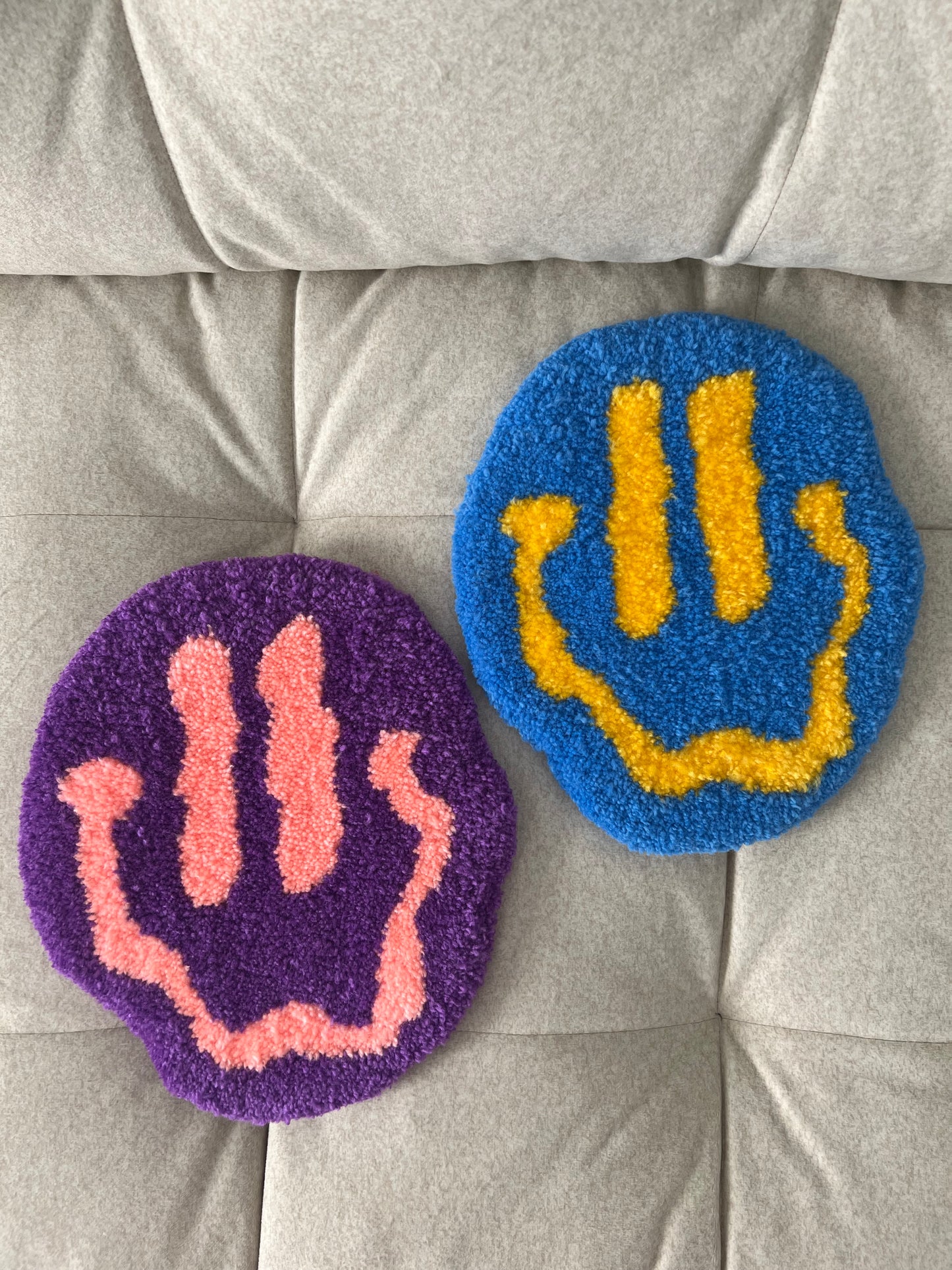 Smiley wall hanging rugs